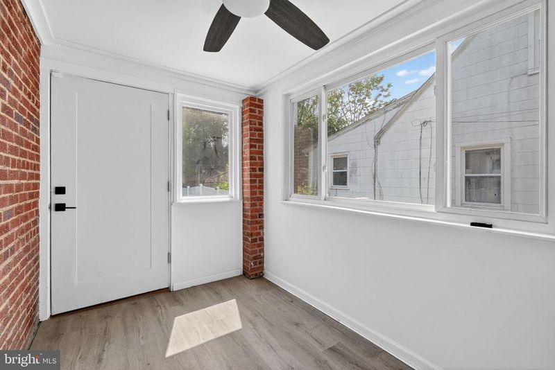 5831 33rd Ave, Hyattsville, MD 20782