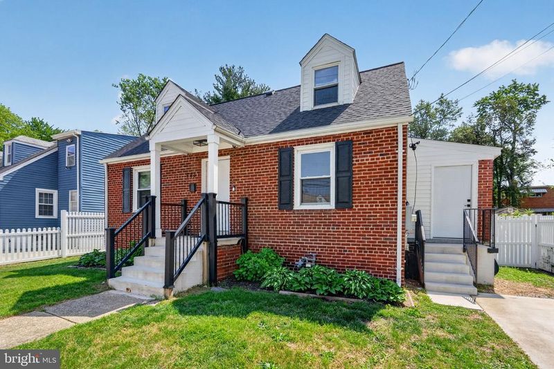 5831 33rd Ave, Hyattsville, MD 20782