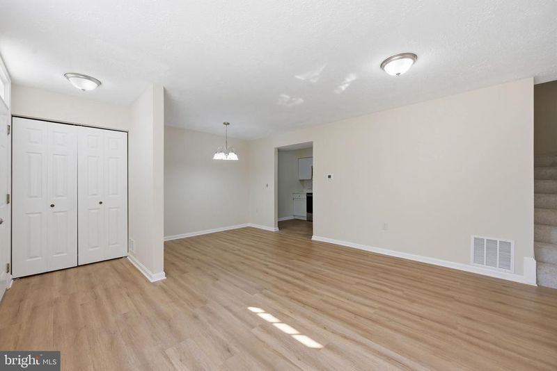 9045 N Laurel Rd #K, Laurel, MD 20723