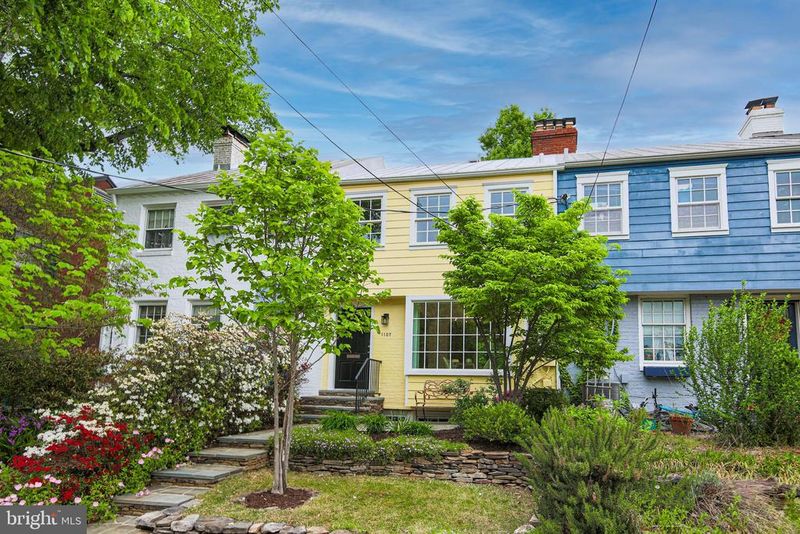 1107 Powhatan St, Alexandria, VA 22314