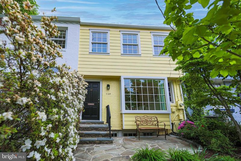 1107 Powhatan St, Alexandria, VA 22314