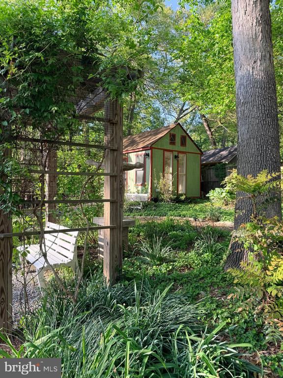 12913 Two Farm Dr, Silver Spring, MD 20904