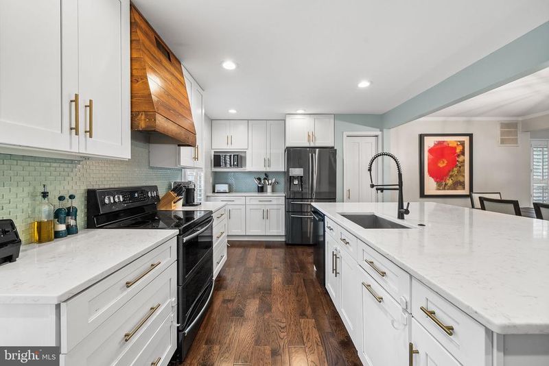 5025 Domain Pl #26, Alexandria, VA 22311