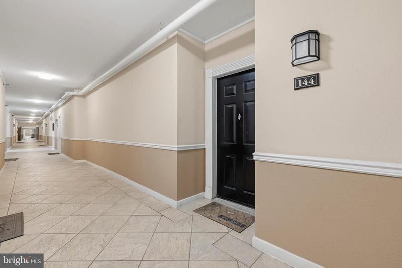 501 Hungerford Dr #144, Rockville, MD 20850