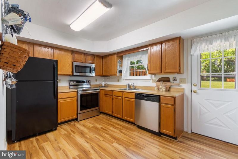 6826 Acacia Ct, Frederick, MD 21703