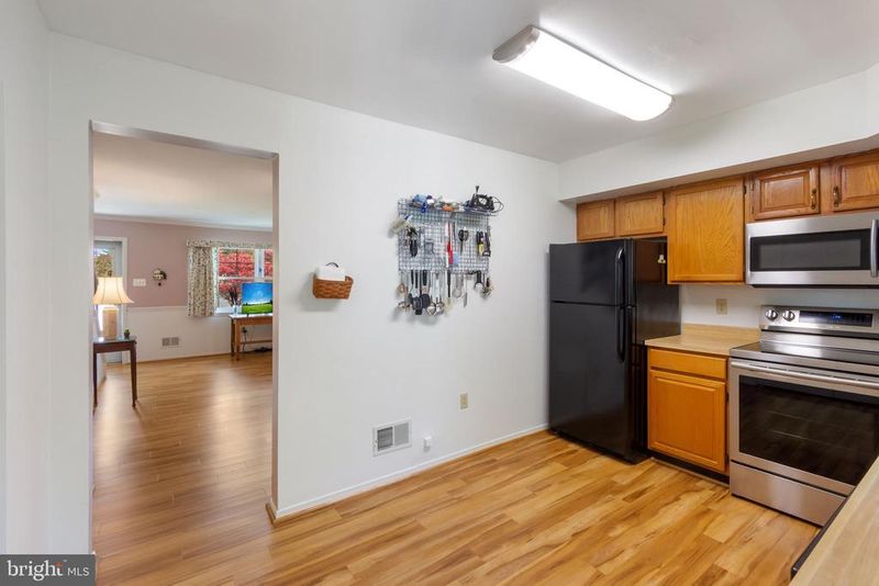 6826 Acacia Ct, Frederick, MD 21703