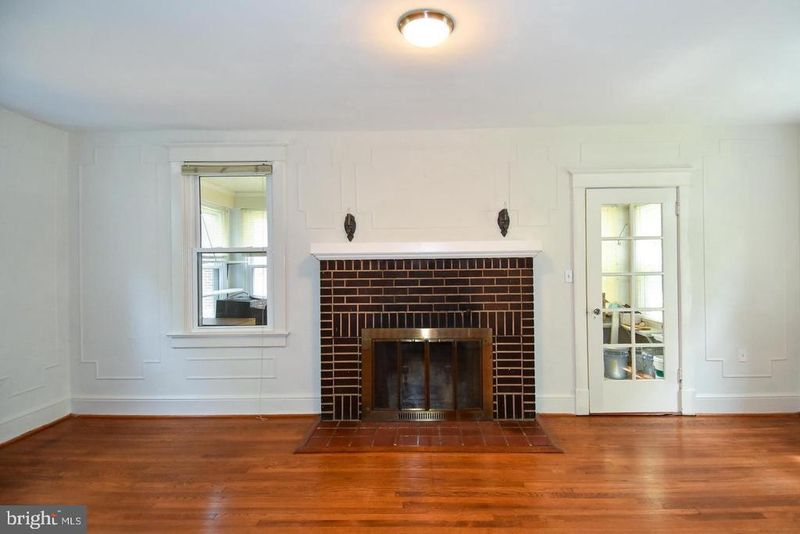 633 24th St S, Arlington, VA 22202