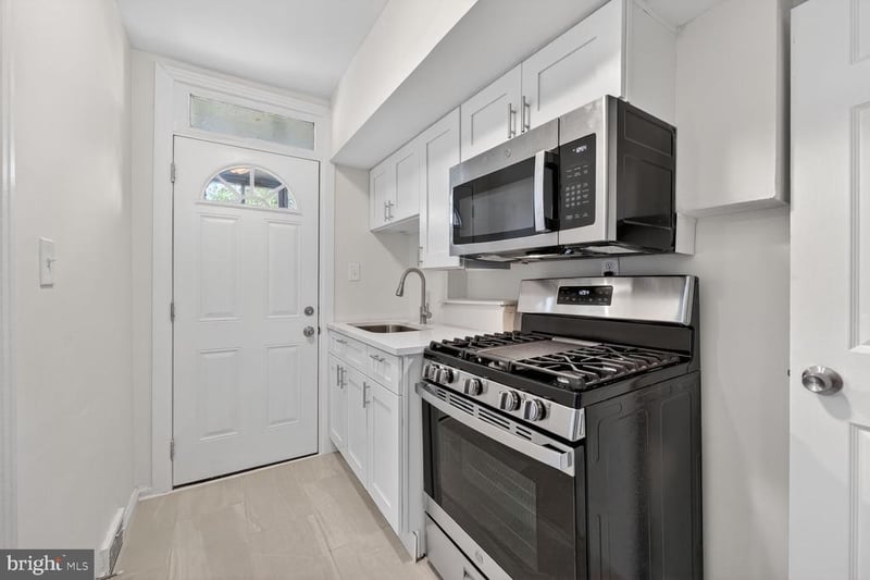 132 33rd St NE, Washington, DC 20019