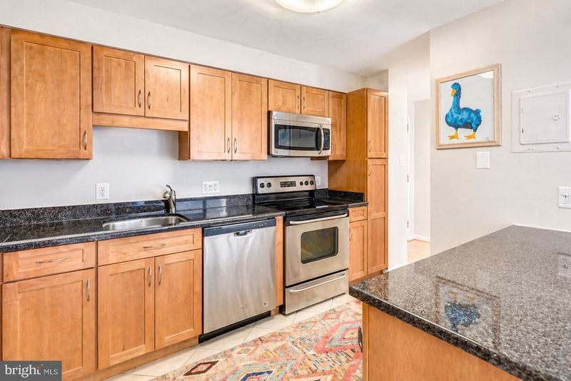 2141 P St NW #901, Washington, DC 20037