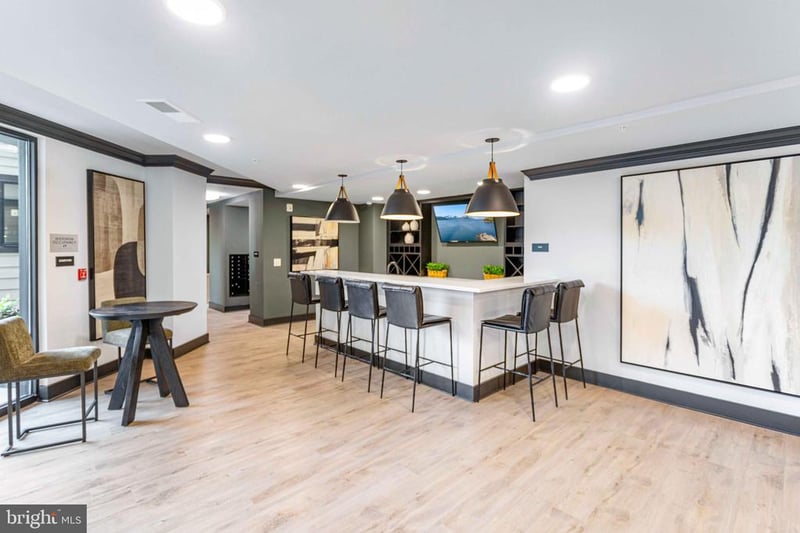 701 N Henry St #204, Alexandria, VA 22314