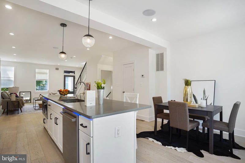 112 V St NE, Washington, DC 20002