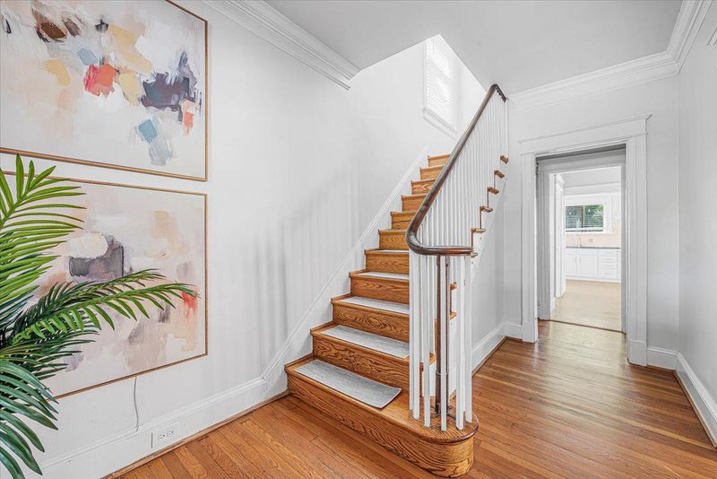 3834 Mckinley St NW, Washington, DC 20015