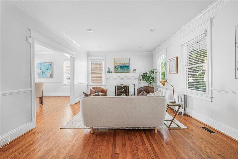 3834 Mckinley St NW, Washington, DC 20015