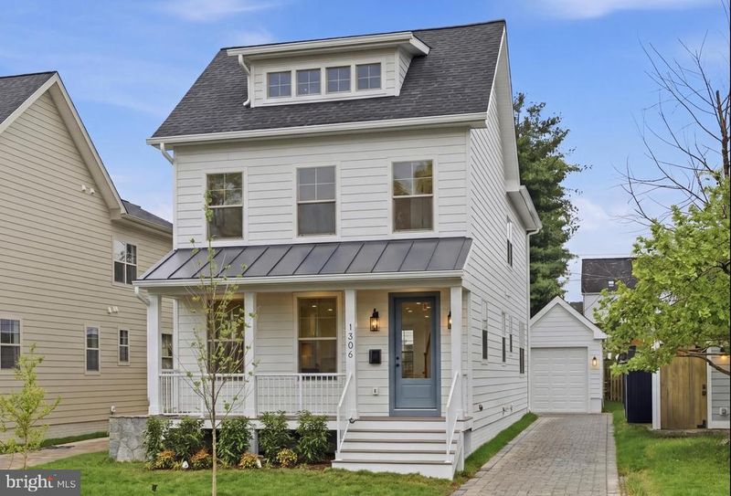 1306 S Poe St, Arlington, VA 22204