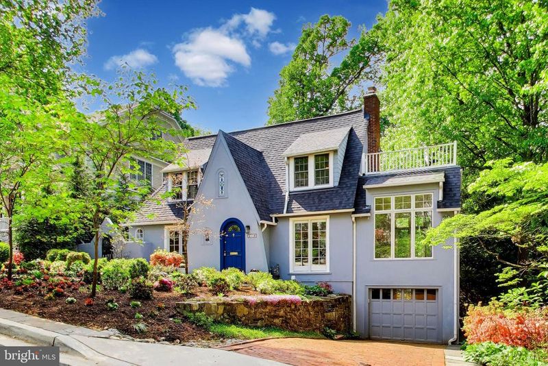 4118 Woodbine St, Chevy Chase, MD 20815