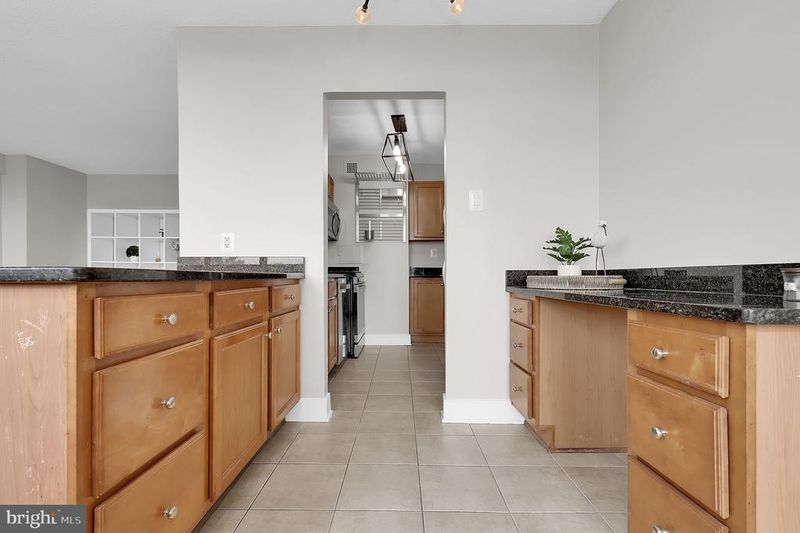 1220 Blair Mill Rd #503, Silver Spring, MD 20910
