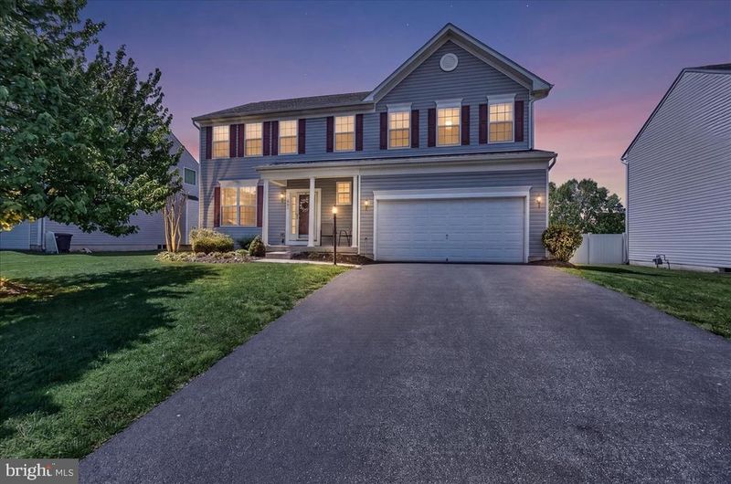 205 Solar Dr, Walkersville, MD 21793