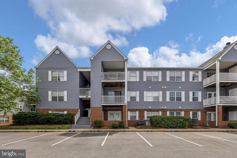 100 Picadilly Ln #3, Stafford, VA 22556