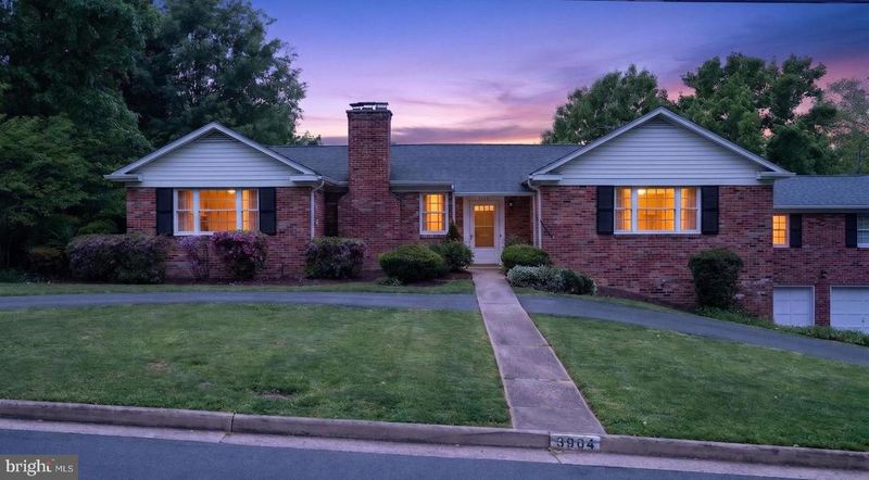 3904 Ridge Rd, Annandale, VA 22003