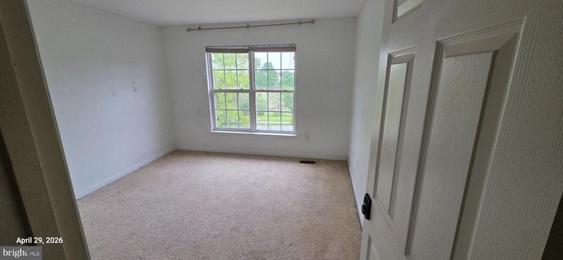 106 Sunlight Dr, Frederick, MD 21702