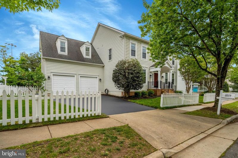 20579 Middlebury St, Ashburn, VA 20147