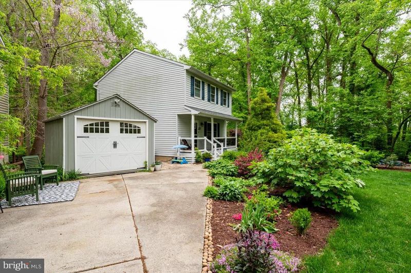 949 Buttonwood Trl, Crownsville, MD 21032