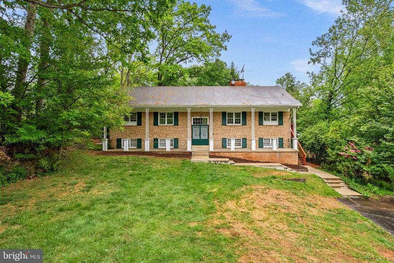 2435 Hunter Mill Rd, Vienna, VA 22181