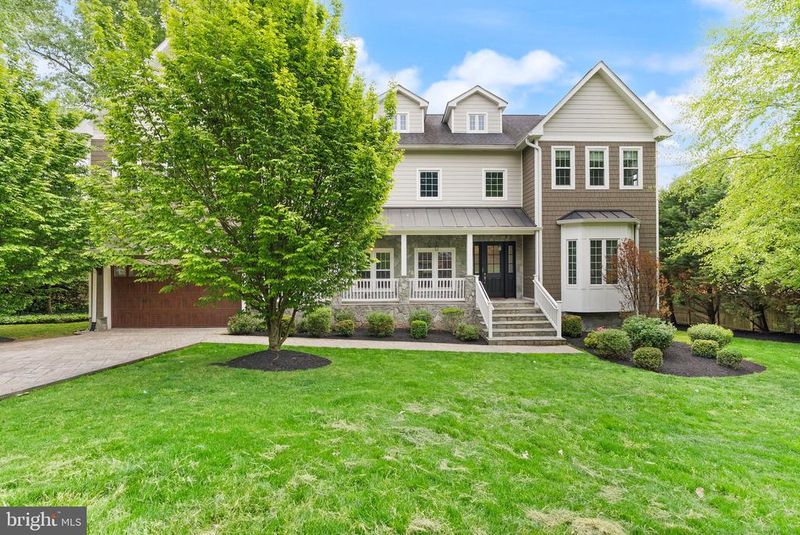 5125 Remington Dr, Alexandria, VA 22309