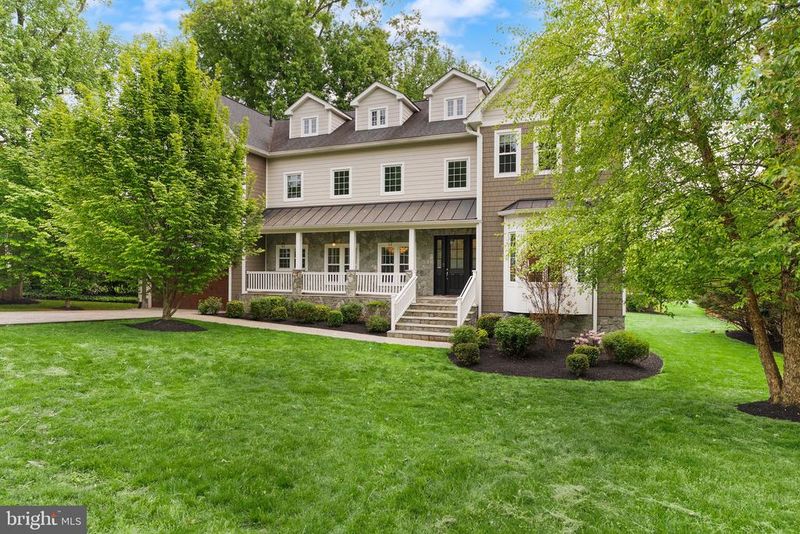 5125 Remington Dr, Alexandria, VA 22309