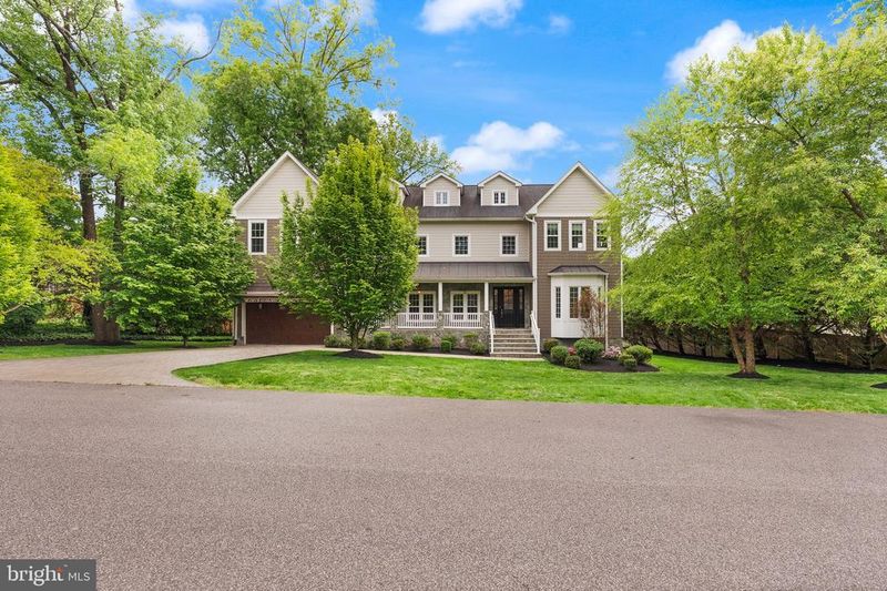 5125 Remington Dr, Alexandria, VA 22309