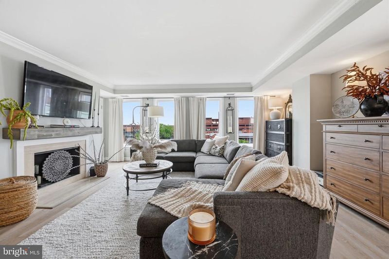 1080 Wisconsin Ave NW #3016, Washington, DC 20007