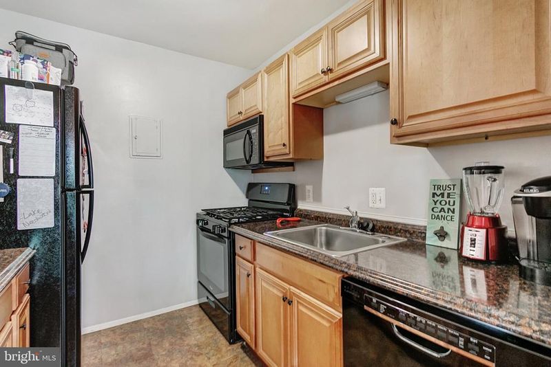 3750 Bel Pre Rd #11, Silver Spring, MD 20906