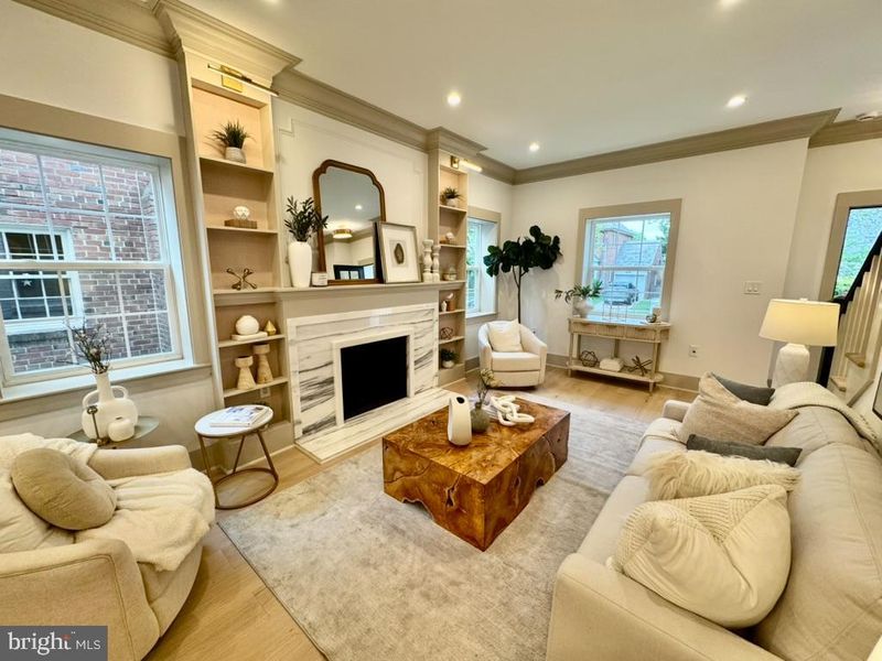 4506 Garrison St NW, Washington, DC 20016