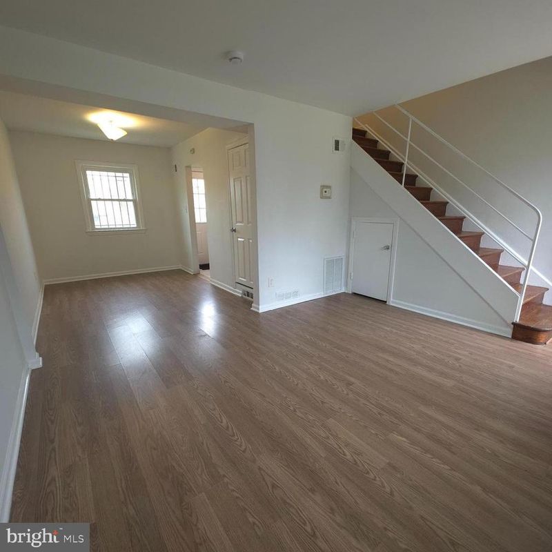 2528 Iverson St, Temple Hills, MD 20748