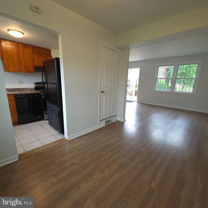 2528 Iverson St, Temple Hills, MD 20748