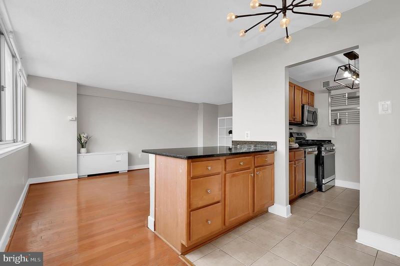 1220 Blair Mill Rd #503, Silver Spring, MD 20910