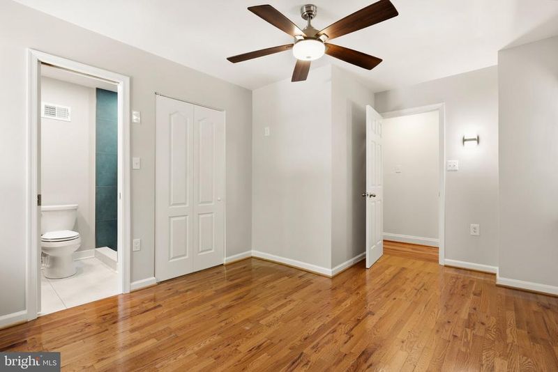 7845 Metacomet Rd, Hanover, MD 21076