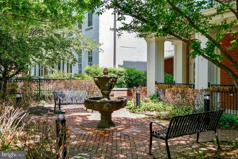 1023 N Royal St #116, Alexandria, VA 22314