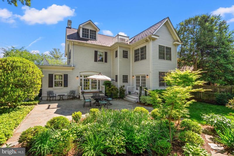 6108 Vernon Ter, Alexandria, VA 22307