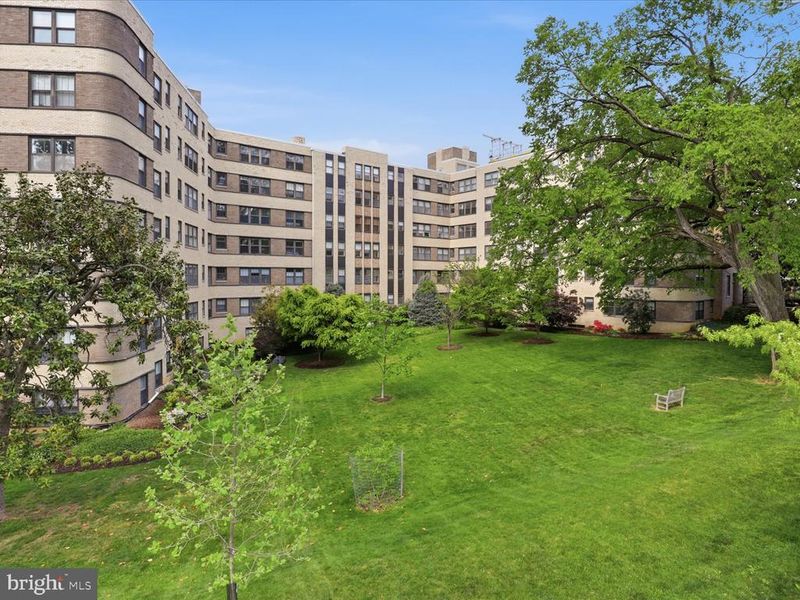 3901 Cathedral Ave NW #418, Washington, DC 20016