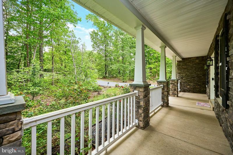 275 Cropp Rd, Fredericksburg, VA 22406