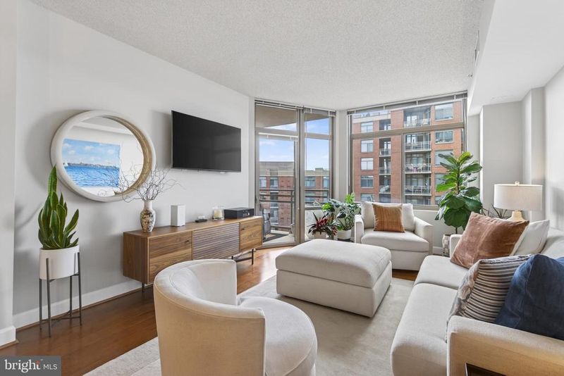3650 S Glebe Rd #642, Arlington, VA 22202