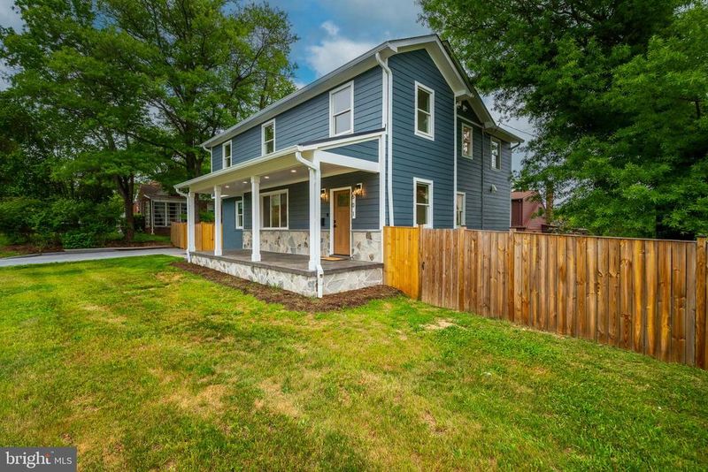 601 Ray Dr, Silver Spring, MD 20910