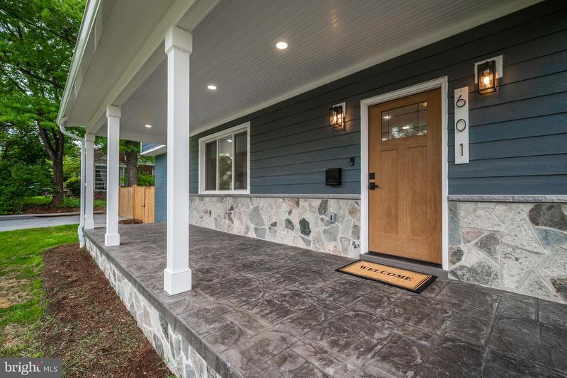 601 Ray Dr, Silver Spring, MD 20910