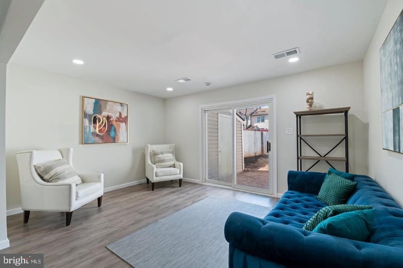 7616 Somerset Ln, Manassas, VA 20111