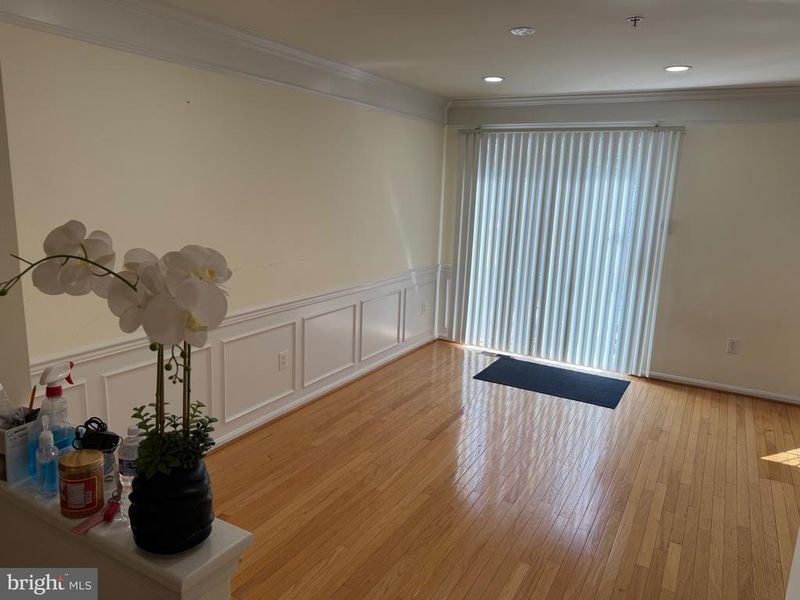 1835 Staley Manor Dr, Silver Spring, MD 20904