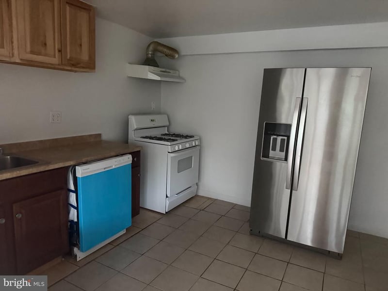 14212 Fisher Ave, Woodbridge, VA 22191