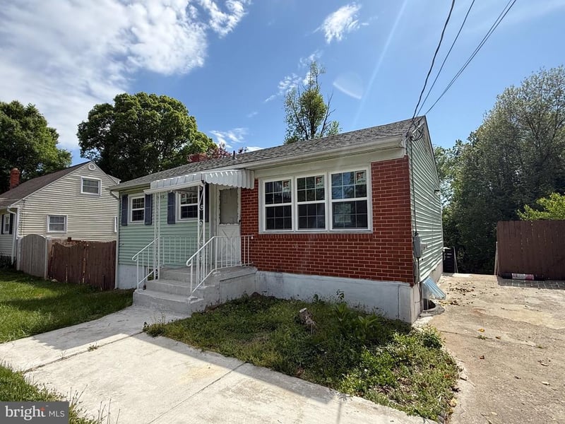 14212 Fisher Ave, Woodbridge, VA 22191