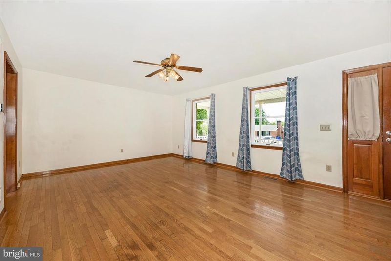 205 E G St, Brunswick, MD 21716
