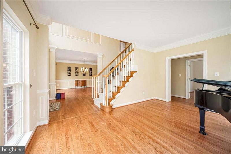 15205 Lions Den Rd, Burtonsville, MD 20866